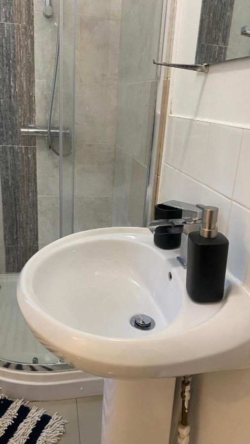 شقة Bv Cosy Studio Eleven At Deighton هدرزفيلد المظهر الخارجي الصورة